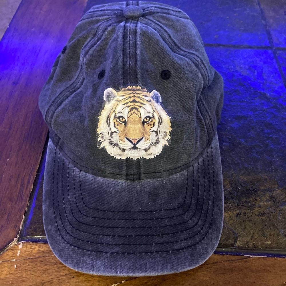Embroidered Tiger Graphic Washed Black Baseball Cap